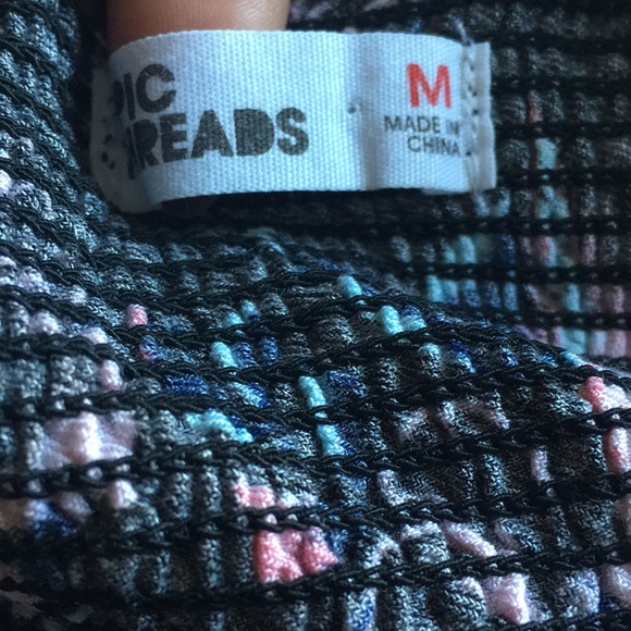 Ruffled Top & Maxi Skirt Set  size Medium - Picture 7 of 7